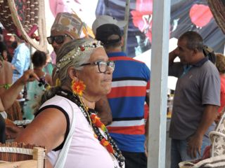 V