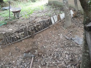 Construção de barreiras para contenção de água